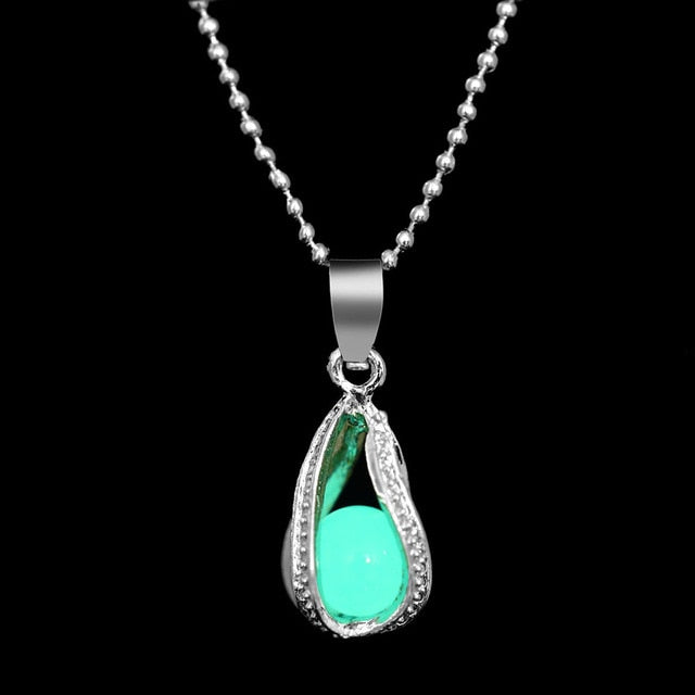 New Hot Moon Glowing Necklace